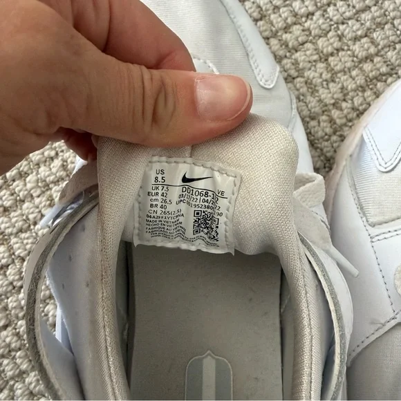 Nike Huarache Sneakers - Picture 2 of 5